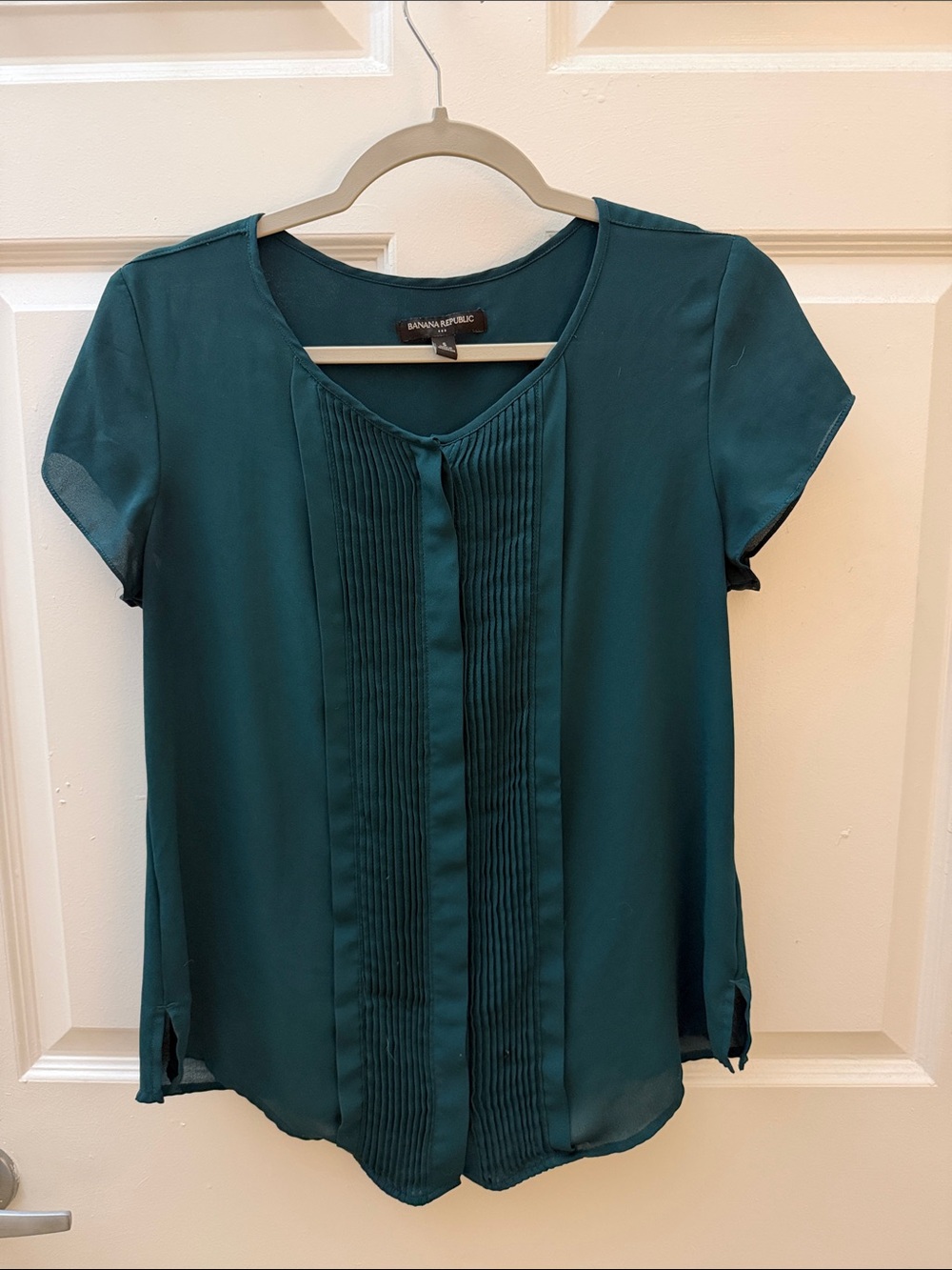 Banana Republic Teal/Emerald Pintuck Front Short Sleeve Blouse